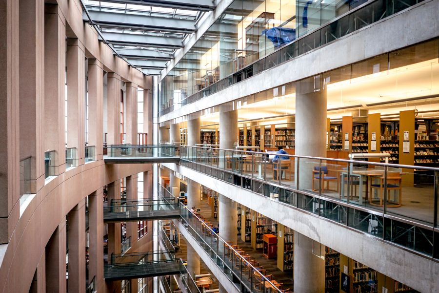 shopping mall atrium